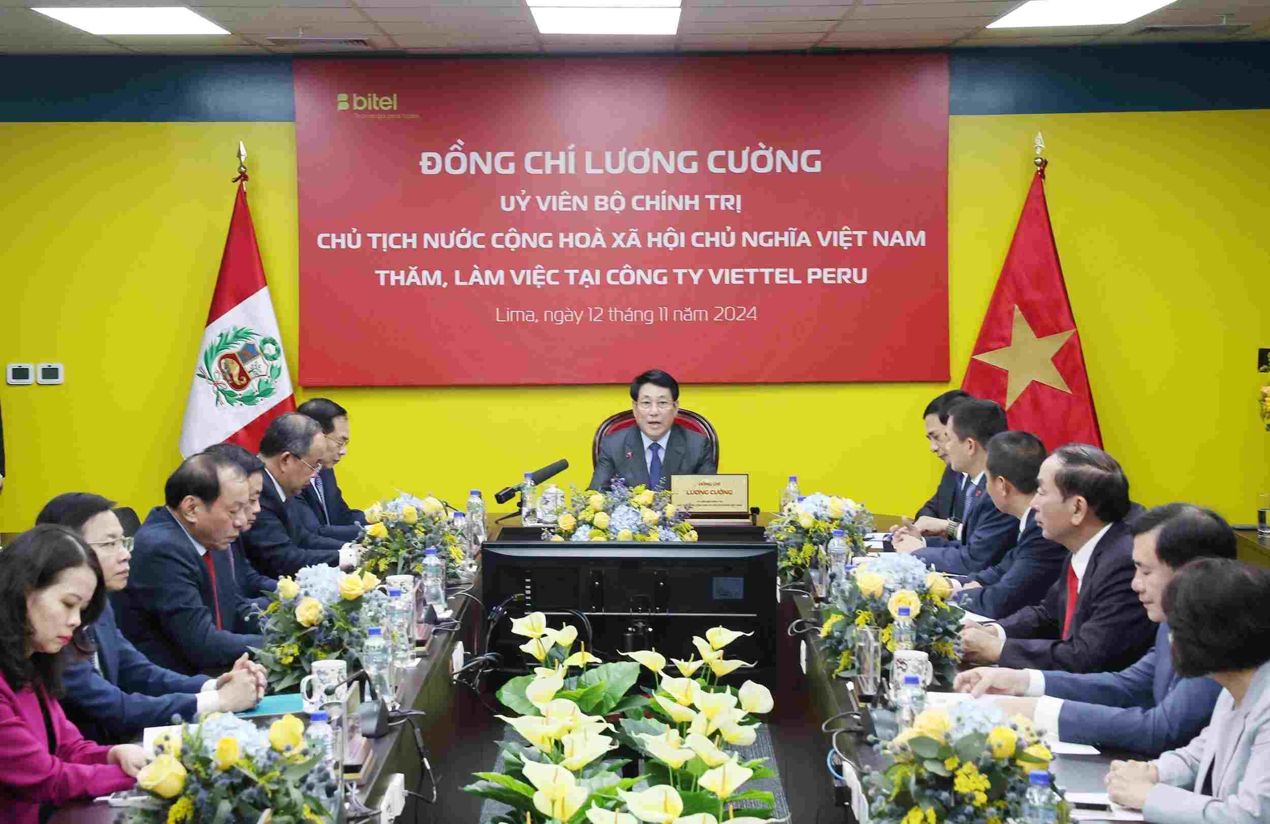 Politburo member and President Luong Cuong visited and worked with Viettel Peru Company (Bitel). Photo: VNA