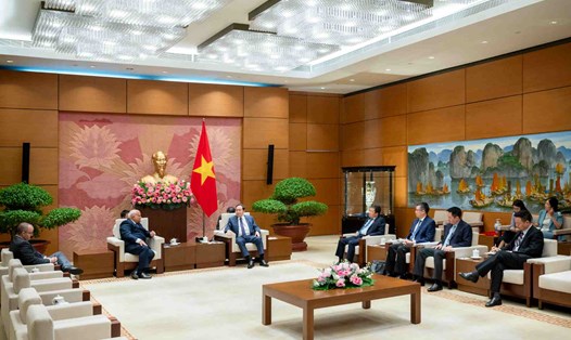 Ủy viên Bộ Chính trị, Chủ tịch Quốc hội Trần Thanh Mẫn tiếp Đại sứ Cuba tại Việt Nam Orlando Nicolas Hernandez Guillen. Ảnh: Quochoi.vn