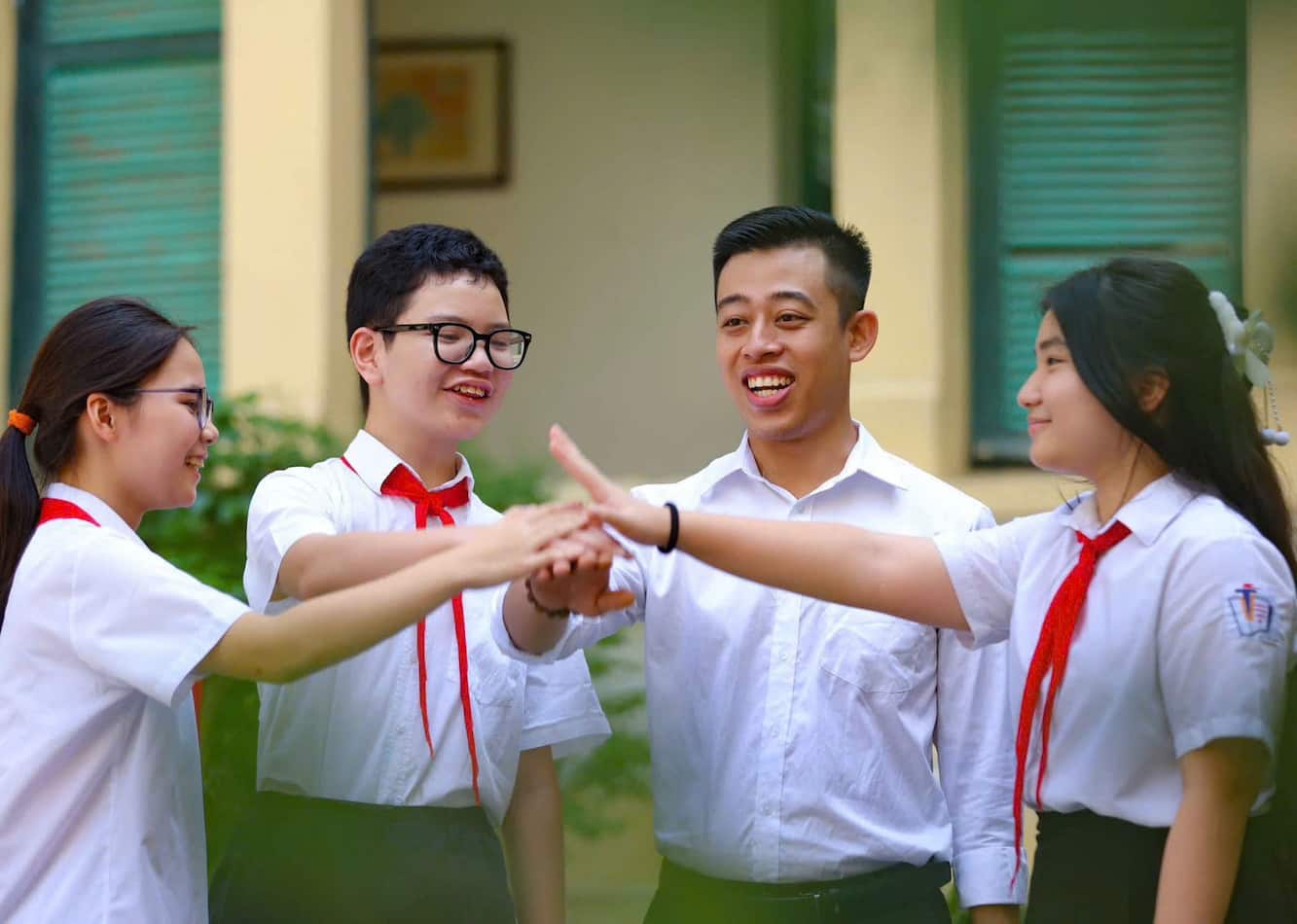 Thay Minh vinh du duoc nhan giai thuong Nha giao Ha Noi tam huyet sang tao nam 2024. Anh: NVCC