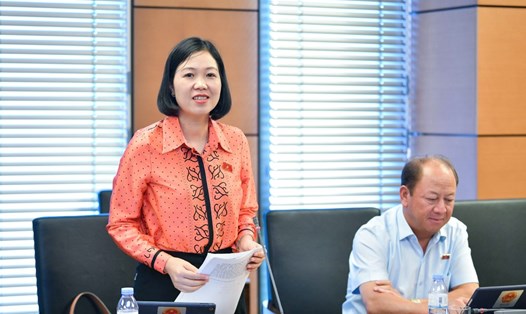 Đại biểu Quốc hội Nguyễn Thị Lan Anh đề nghị làm rõ phụ cấp ưu đãi nghề đối với nhà giáo. Ảnh: Phạm Đông