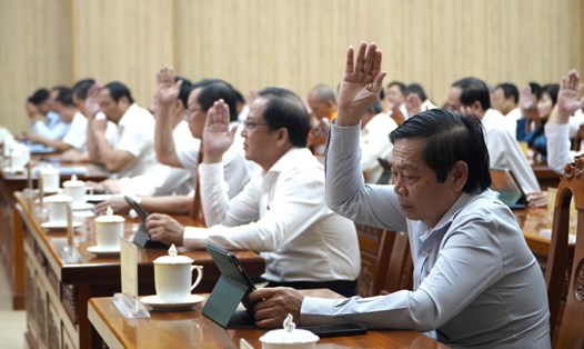 Nghị quyết Về việc sửa đổi, bổ sung Bảng giá đất giai đoạn 2020 - 2024 tỉnh Kiên Giang có quy định cụ thể vị trí đối với dự án tiếp giáp các bãi biển trên địa bàn TP Phú Quốc. Ảnh: Nguyên Anh