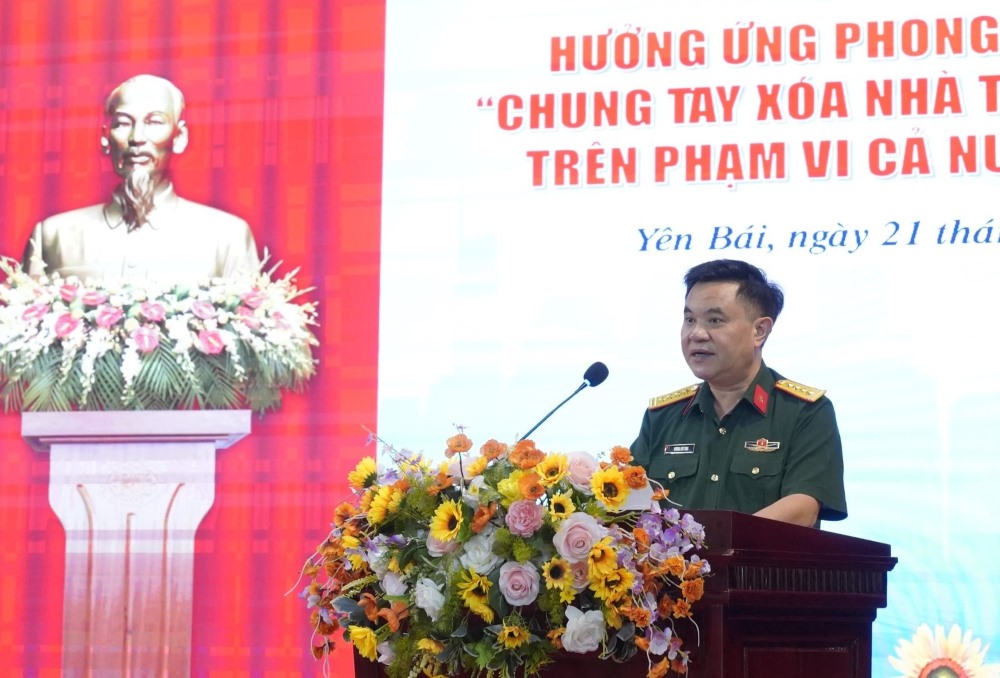 Colonel Vuong Chi Toai - Director of Factory Z183 - is one of three individuals nominated for the title "National Emulation Fighter". Photo: Factory Z183