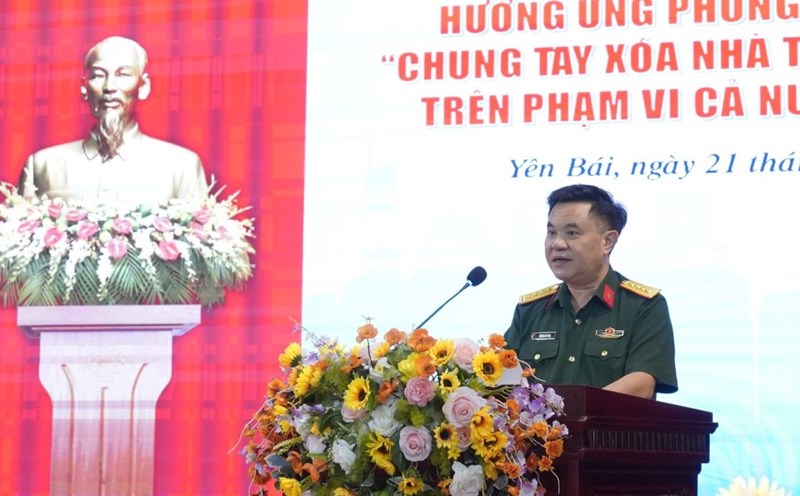 Colonel Vuong Chi Toai - Director of Factory Z183 - is one of three individuals nominated for the title "National Emulation Fighter". Photo: Factory Z183