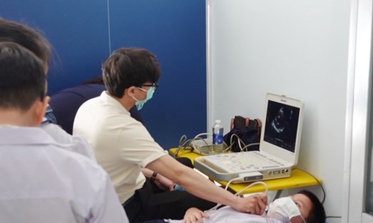 Đà Nẵng khám sàng lọc tim bẩm sinh cho hàng nghìn trẻ em. Ảnh: Trần Thi