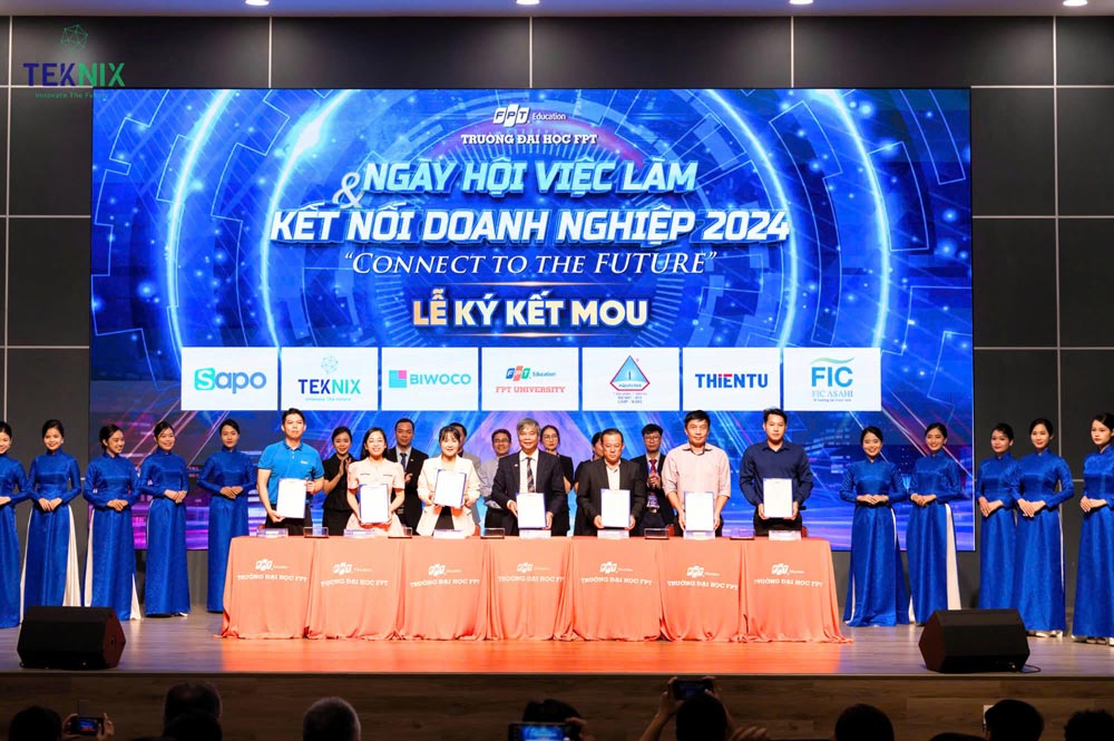 TekNix Technology Joint Stock Company and FPT University Can Tho signed a cooperation agreement on training and developing high-quality human resources for the technology industry. Photo: Provided by the company