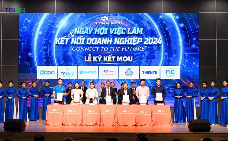 TekNix Technology Joint Stock Company and FPT University Can Tho signed a cooperation agreement on training and developing high-quality human resources for the technology industry. Photo: Provided by the company