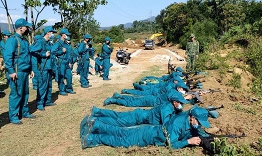 Năm sinh được đi dân quân tự vệ 2025 được căn cứ theo Luật Dân quân tự vệ 2019. Ảnh: VGP.