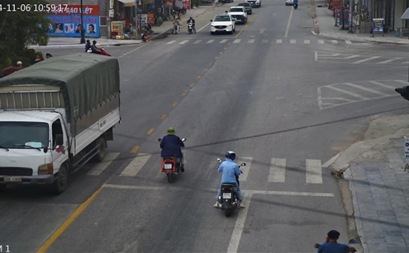 Image of a motorbike being fined in Bac Giang. Photo: Bac Giang Police