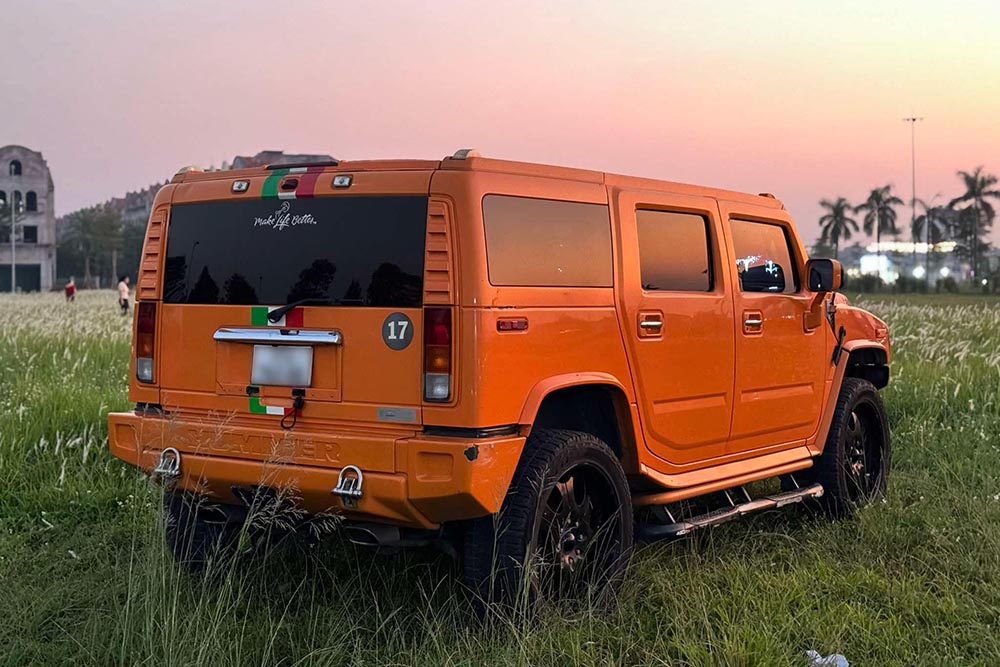 Can canh ngoai that chiec xe. Anh: Supercar In VietNam