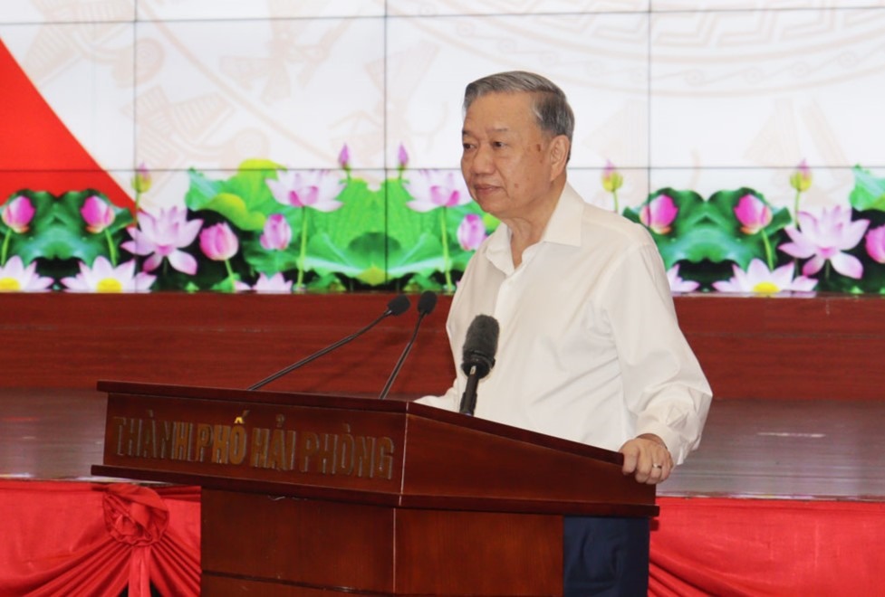 General Secretary To Lam speaks at the meeting. Photo: Hai Phong Portal