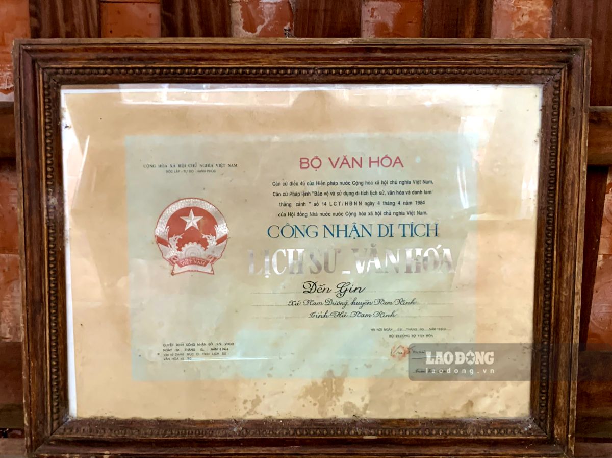 Nam 1962, den Gin duoc Bo Van hoa cong nhan la di tich lich su - van hoa cap quoc gia.