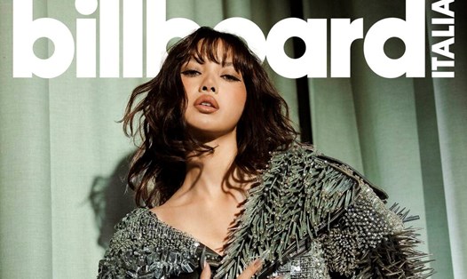 Lisa (Blackpink) trên trang bìa Billboard Ý. Ảnh: Billboard