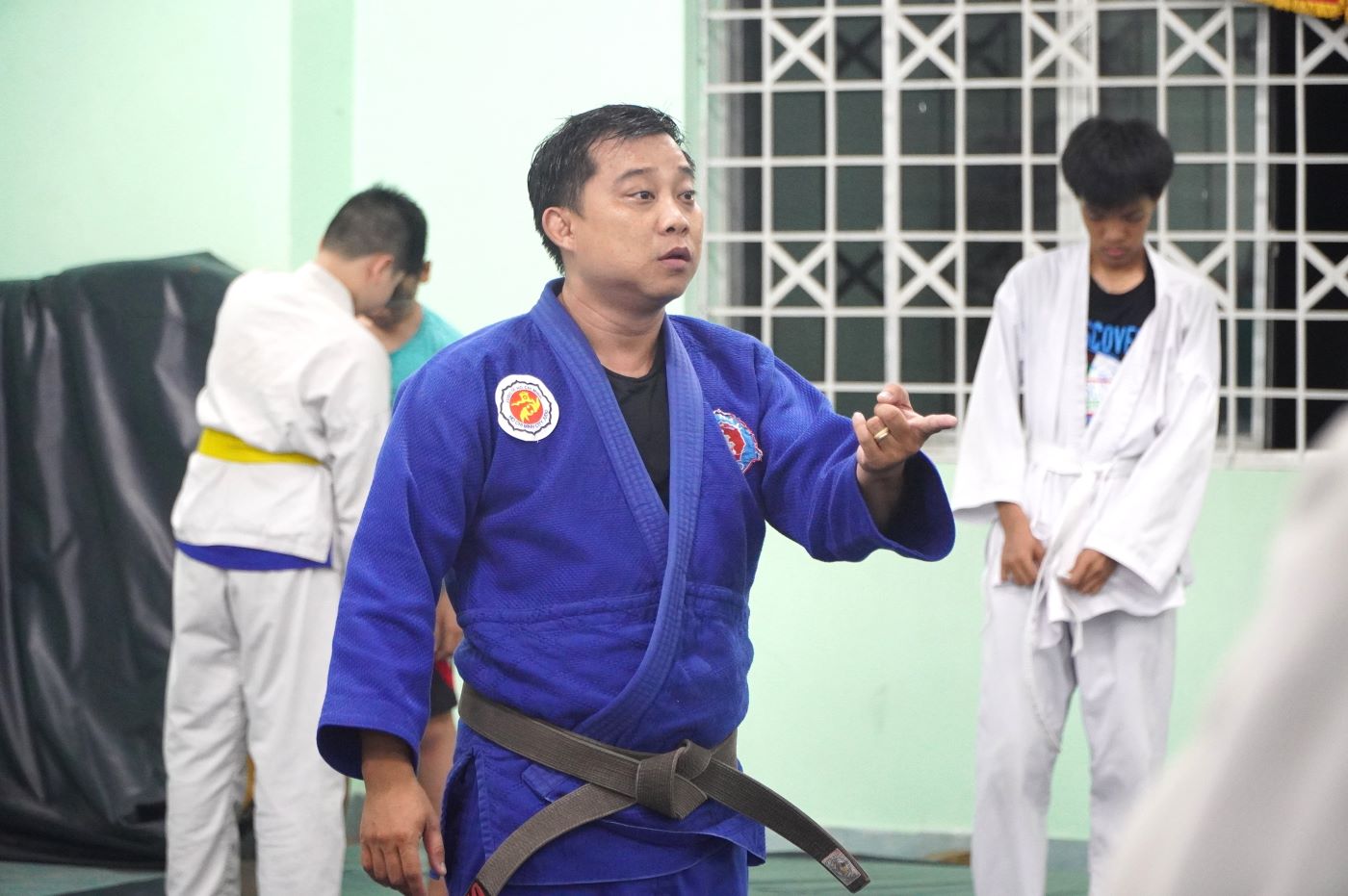 Mr. Trinh Cong Son at martial arts class. Photo: Chan Phuc