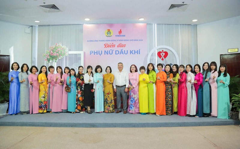 Vietnam Oil and Gas Trade Union always focuses on training and fostering female workers. Photo: Trade Union