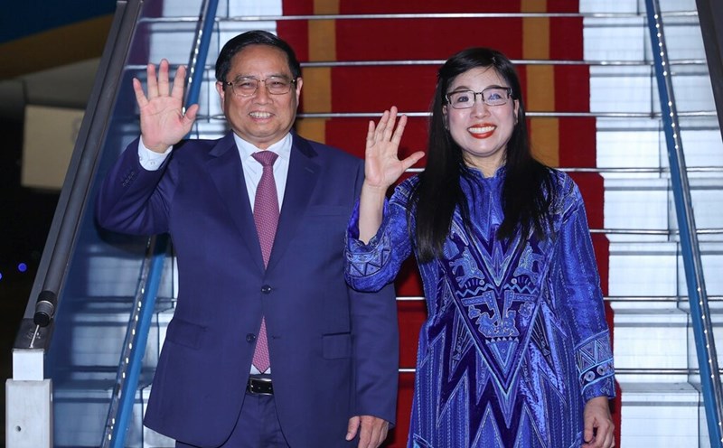 Prime Minister Pham Minh Chinh and his wife Le Thi Bich Tran left Hanoi to attend the G20 summit in Brazil and visit the Dominican Republic. Photo: VGP