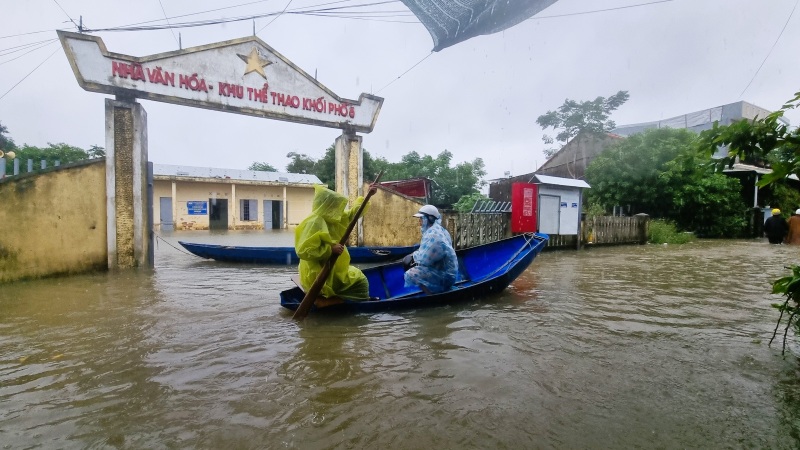 Flooding in low-lying areas at Block 6, Phuoc Hoa Ward, Tam Ky City, Quang Nam Province. Photo: Hoang Bin