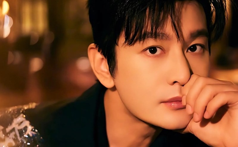 Huynh Hieu Minh apologizes for the noise of his girlfriend Diep Kha. Photo: Weibo