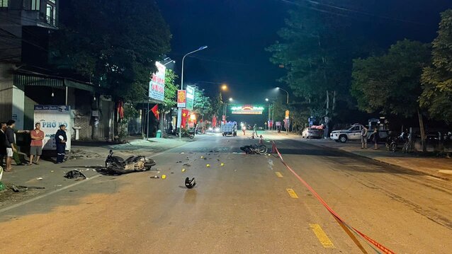 Scene of a traffic accident on Highway 12B that left two people dead. Photo: Yen Thuy