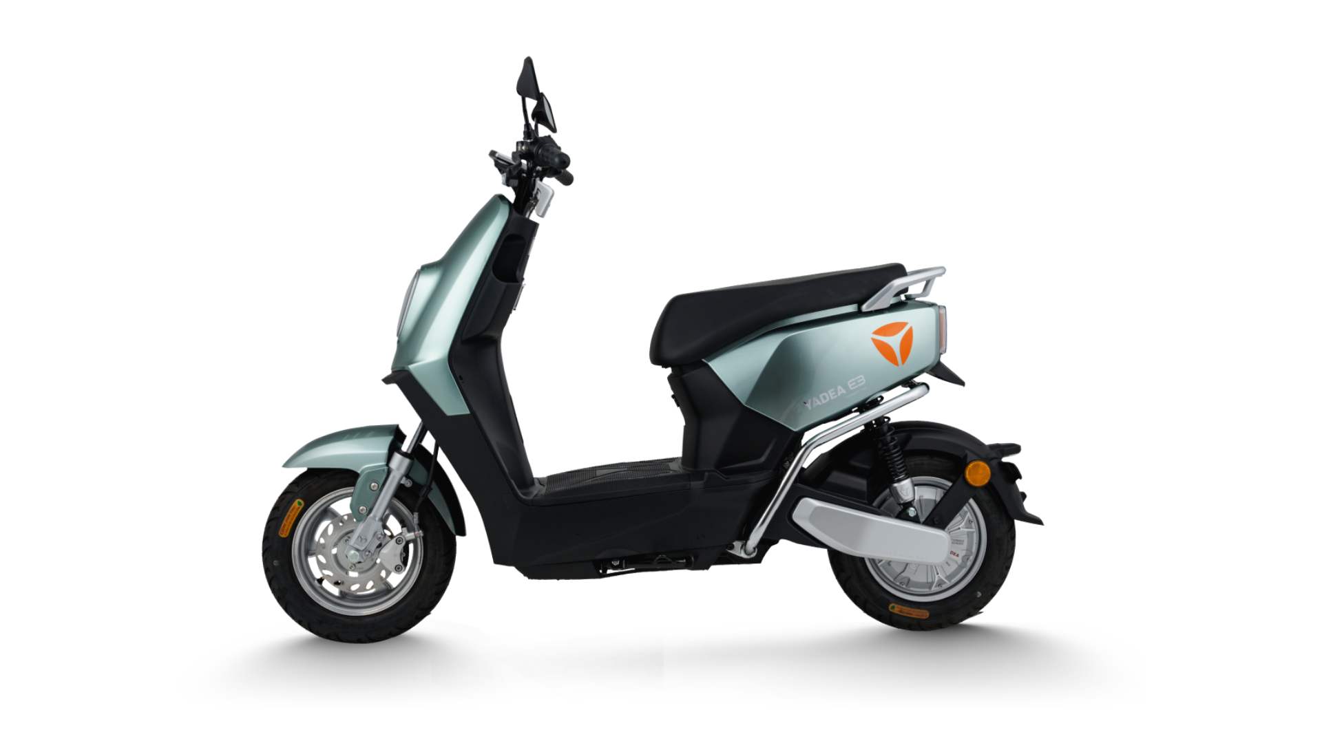 Technical specifications of electric motorbikes that can travel 80km after 1 charge. Photo source: Yadea