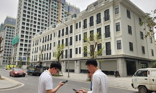 Nhu cầu mua nhà lớn khiến quyền lực thị trường đang nằm trong tay người bán. Ảnh: Cao Nguyên.