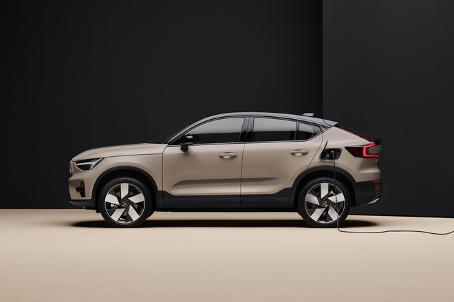 Volvo EC40 pure electric car launched in Hanoi. Photo: Volvo