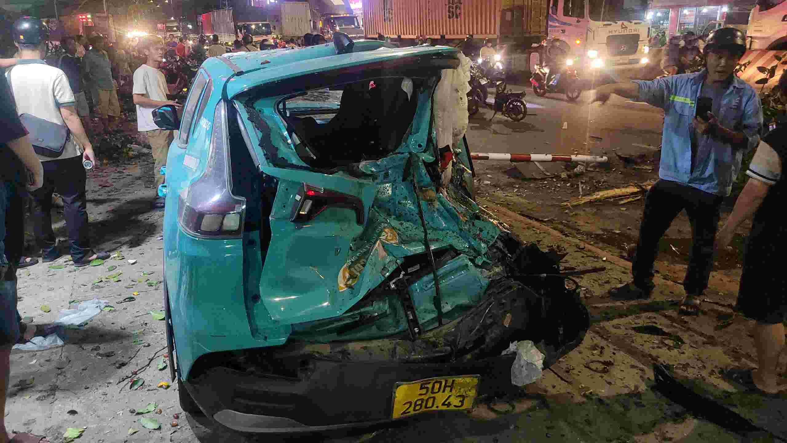 Scene of a series of accidents in Thuan An city, Binh Duong province. Photo: Dinh Trong