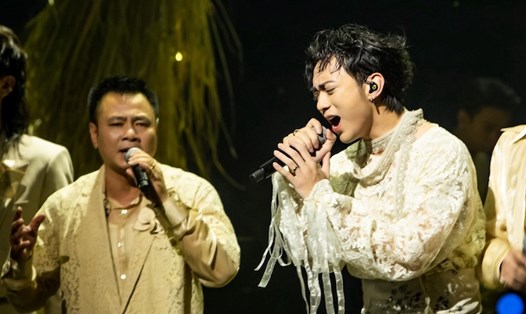 Tự Long và Soobin Hoàng Sơn ở Anh trai vượt ngàn chông gai. Ảnh: Nhà sản xuất