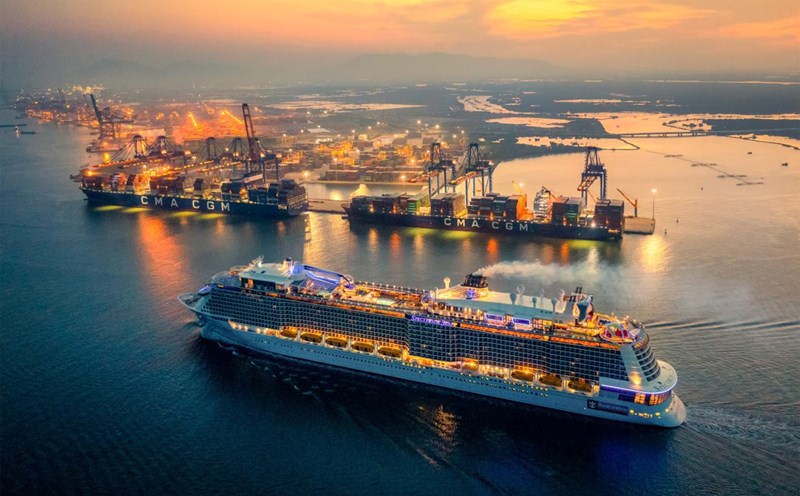 The busy and bustling Cai Mep - Thi Vai seaport (Phu My town) - a deep seaport cluster in Ba Ria - Vung Tau. Photo: Phu My town People's Committee