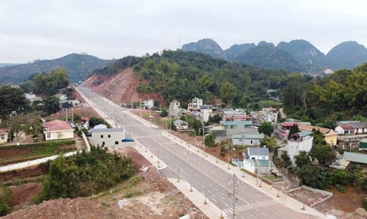 Toàn cảnh tuyến đường Võ Nguyên Giáp, TP Sơn La. Ảnh: Minh Nguyễn