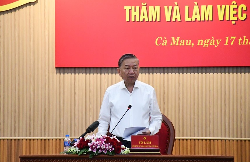 Tong Bi thu To Lam lam viec voi Tinh uy Ca Mau. Anh: Cong thong tin dien tu Ca Mau