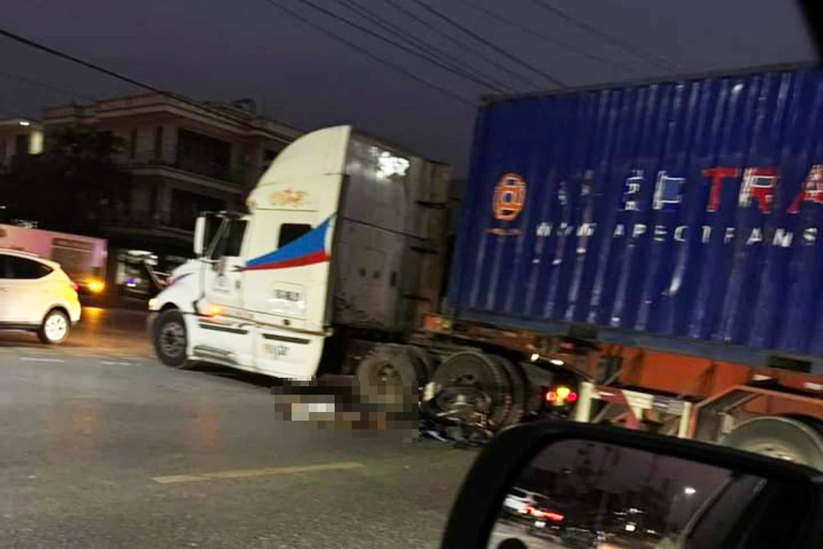 The scene of the accident occurred on National Highway 18, through Dong Trieu City, Quang Ninh Province. Photo: Provided by local residents
