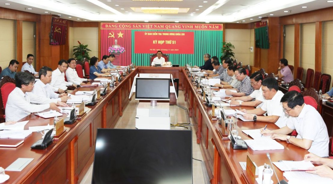 The Central Inspection Commission held its 51st meeting and requested competent authorities to consider disciplining many officials. Photo: Central Inspection Commission