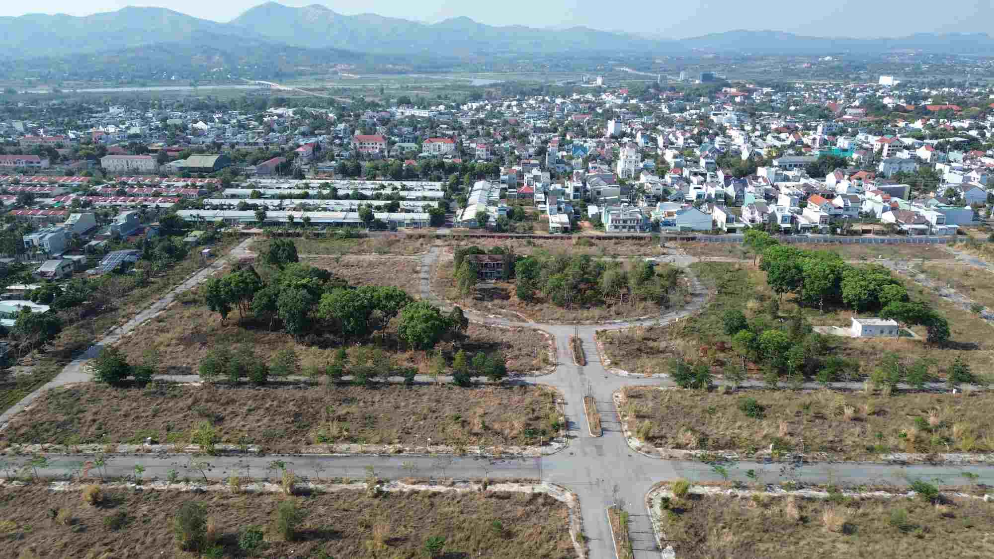 Kon Tum City needs clean land to soon construct key projects. Photo: THANH TUAN