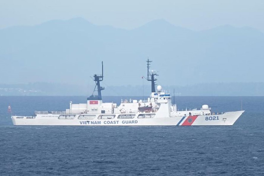 Ship CSB 8021 (belonging to Coast Guard Region 3) is on duty at sea. Photo: CSB3
