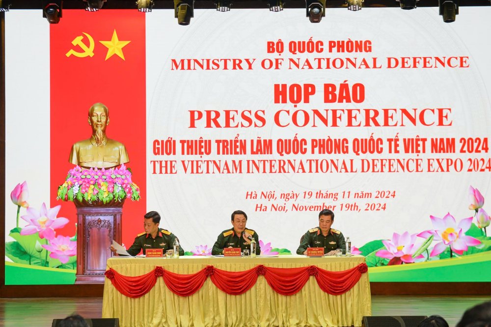 The Ministry of National Defense held a press conference to introduce the Vietnam International Defense Exhibition 2024. Photo: T.Vuong