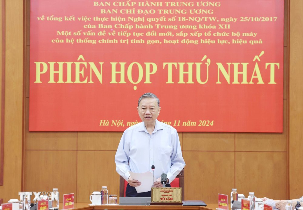 General Secretary To Lam gives instructions. Photo: Thong Nhat/VNA