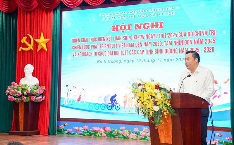 Mr. Cao Van Chong - Deputy Director of the Department of Culture, Sports and Tourism of Binh Duong province spoke at the conference. Photo: Department of Culture, Sports and Tourism of Binh Duong province