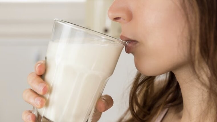 How to make oat milk at home. Photo: According to Healthshost.