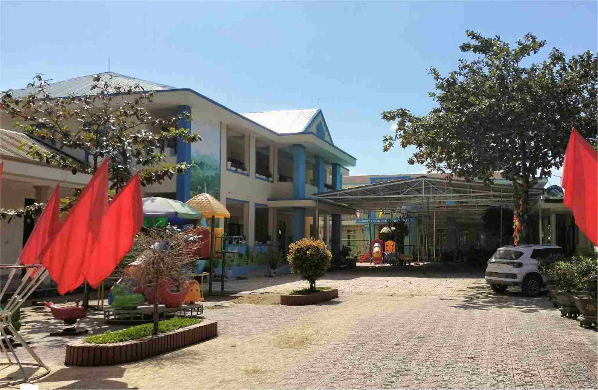 The spacious 2-storey, 4-room school building at Huong Lien Kindergarten sponsored by the Golden Heart Social Support Fund. Photo: Tran Tuan