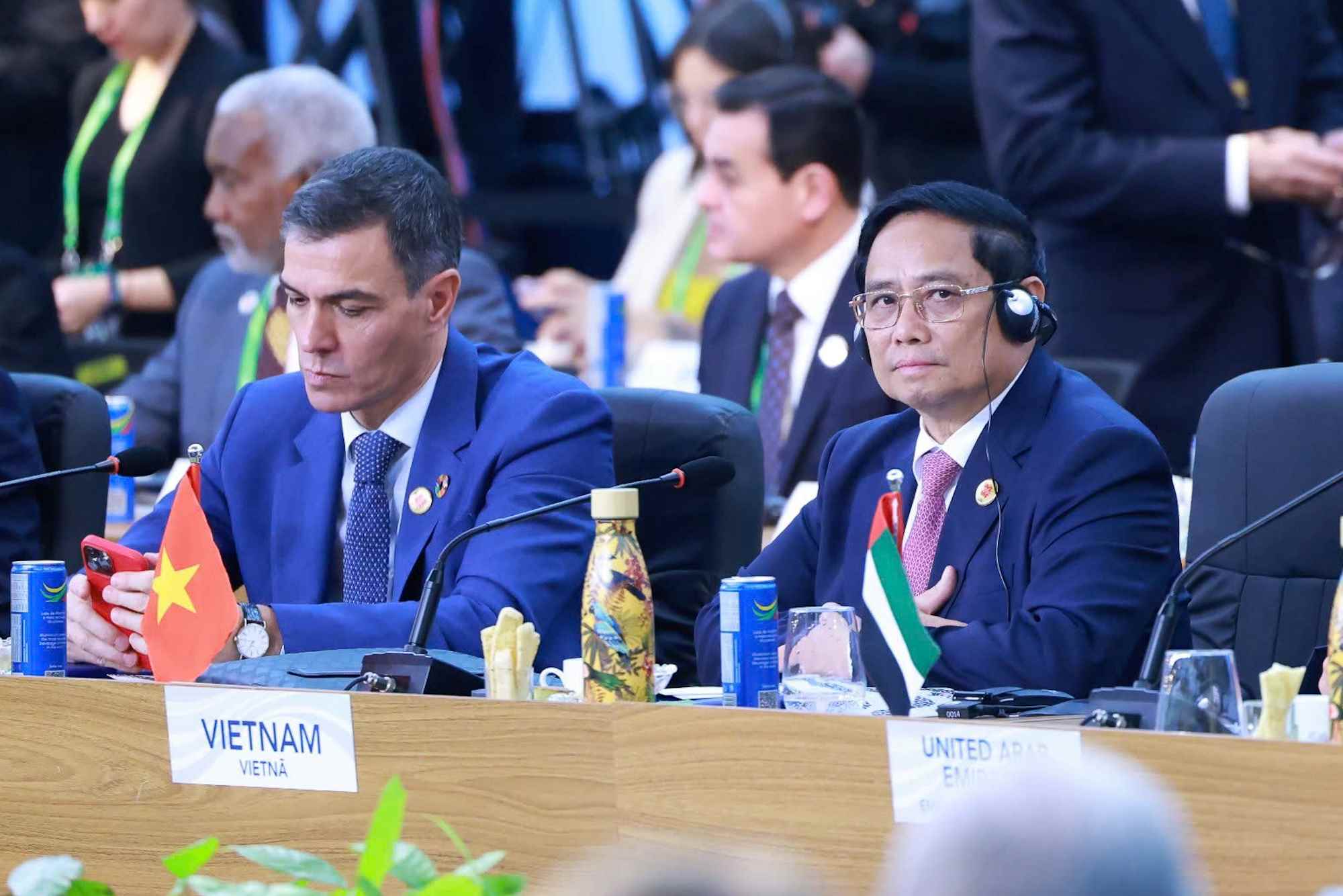 Politburo member and Prime Minister Pham Minh Chinh proposed three strategic guarantees for the global poverty eradication campaign. Photo: VGP