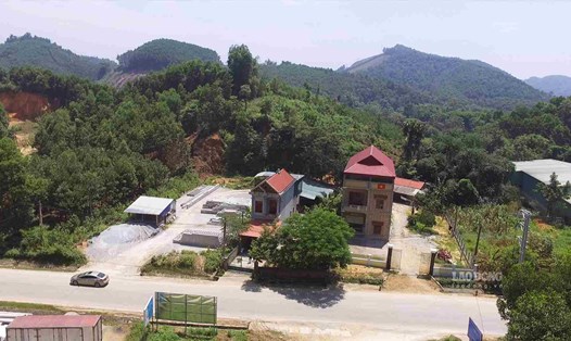 Hàng nghìn m2 đất công tại xã Phúc Ứng (Sơn Dương, Tuyên Quang) đã bị âm thầm biến thành đất tư, được cấp sổ đỏ và công khai chuyển nhượng. Ảnh: Việt Bắc