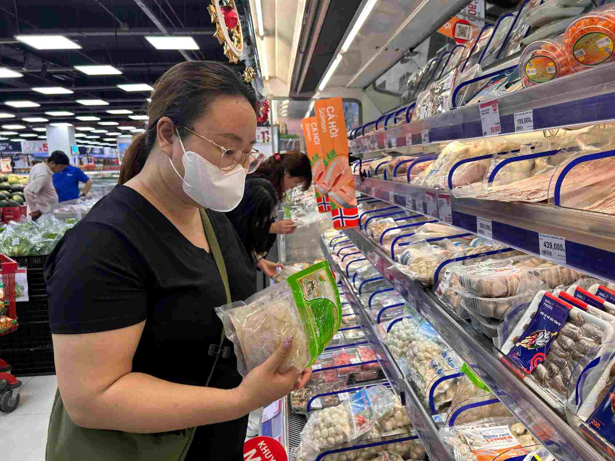 Retail businesses prepare goods for the upcoming peak shopping season. Photo: Ngoc Le