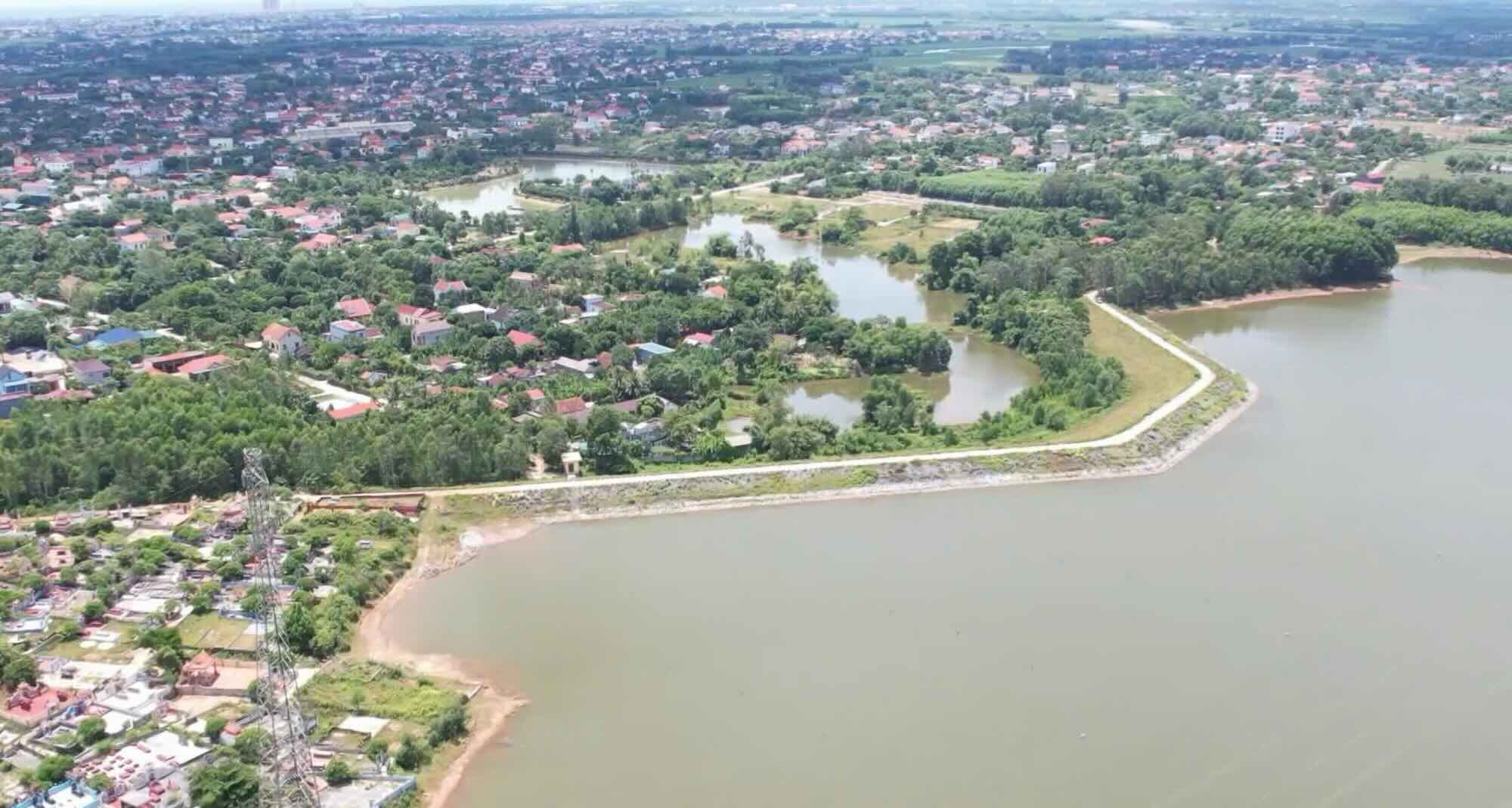 Quang Binh province requires reservoirs to regulate water to cope with heavy rain. Photo: P. Hien