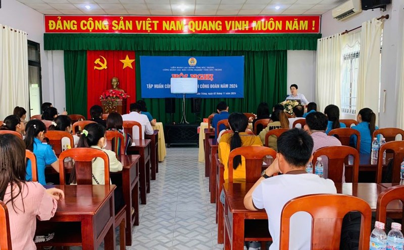 Delegates attending the training course on Trade Union finance. Photo: Phuong Anh