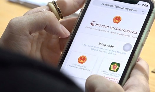 Chuyển đổi số giúp người dân, doanh nghiệp tiếp cận và sử dụng các dịch vụ công một cách dễ dàng và thuận tiện nhất. Ảnh: Phạm Quang