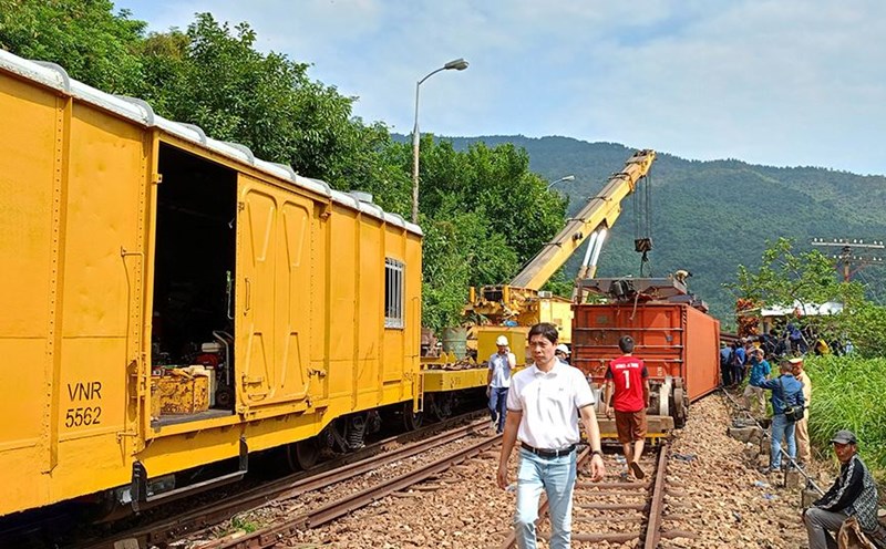 Scene of the derailment on Hai Van Pass, Da Nang. Photo: Long Thanh