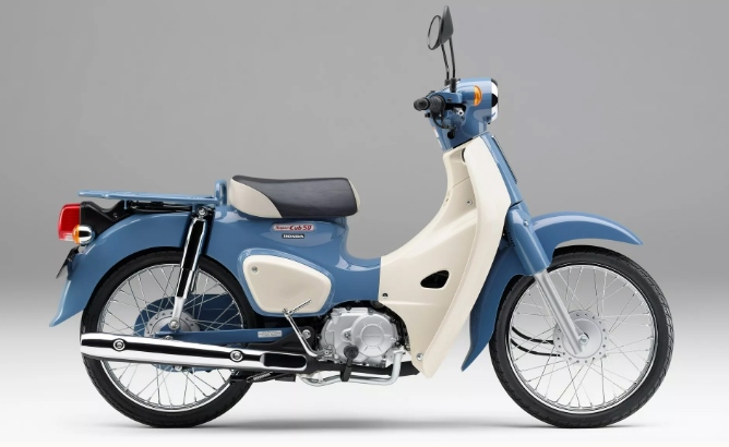 Mau xe Super Cub 50 Final Edition chi nhan dat hang trong thang 11.2024. Anh: Honda