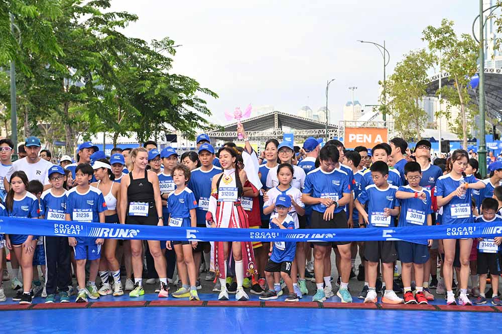 The first competitions of this year's race took place on the afternoon of November 2. Photo: Thanh Vu