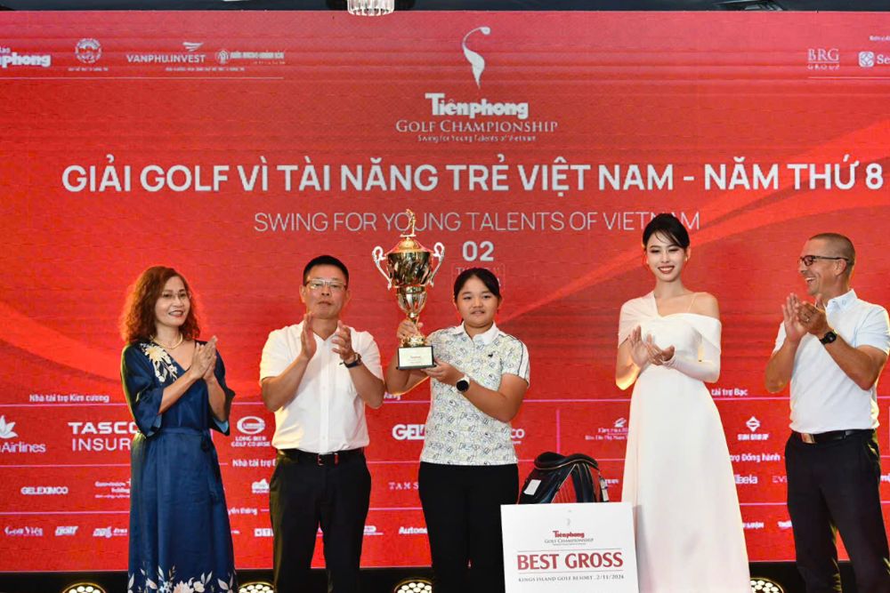 Nguyen Bao Chau la tay golf nu dau tien vo dich giai 