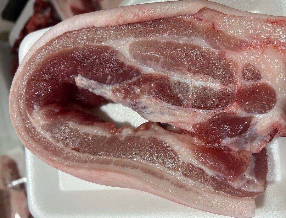 A diet containing fatty meat can still help reduce visceral fat if the ratio is reasonable. Photo: Kieu Vu